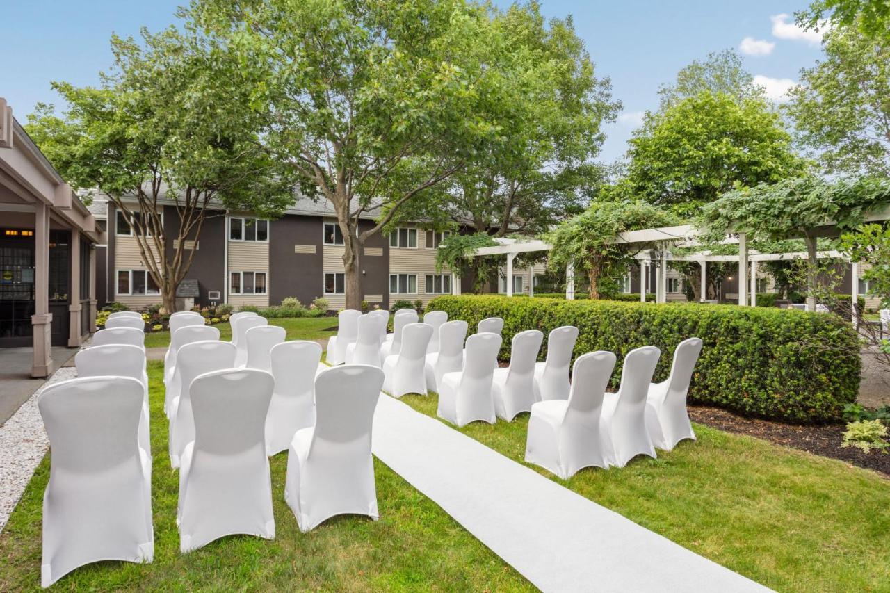 Delta Hotels By Marriott Burlington Exterior foto