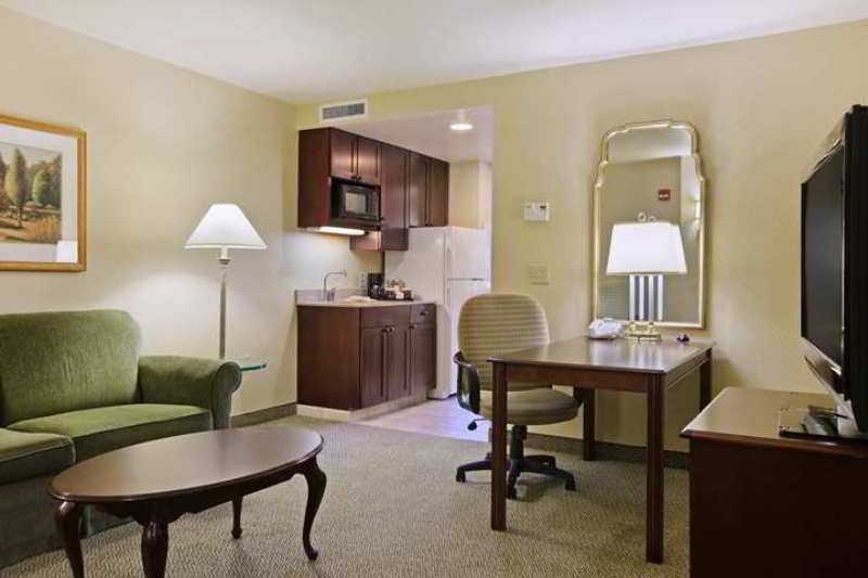 Delta Hotels By Marriott Burlington Zimmer foto