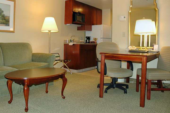 Delta Hotels By Marriott Burlington Zimmer foto